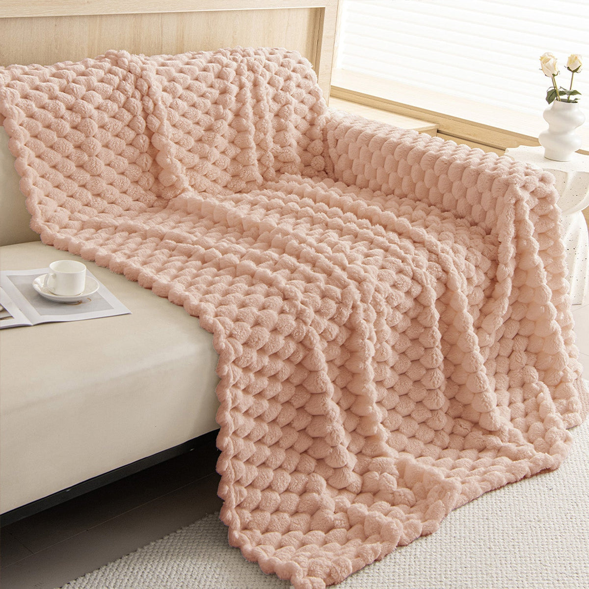 Machine-Washable Furniture Throw Blanket for Sofas & Couches – Pet Hair & Spill Resistant | Thomler