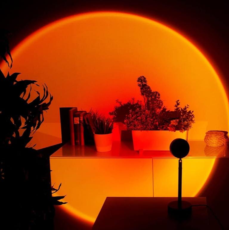 Sunset Projection Lamp with 360° Rotating Head – 13 Ambient Light Modes for Bedroom, Living Room & Creative Spaces | Thomler