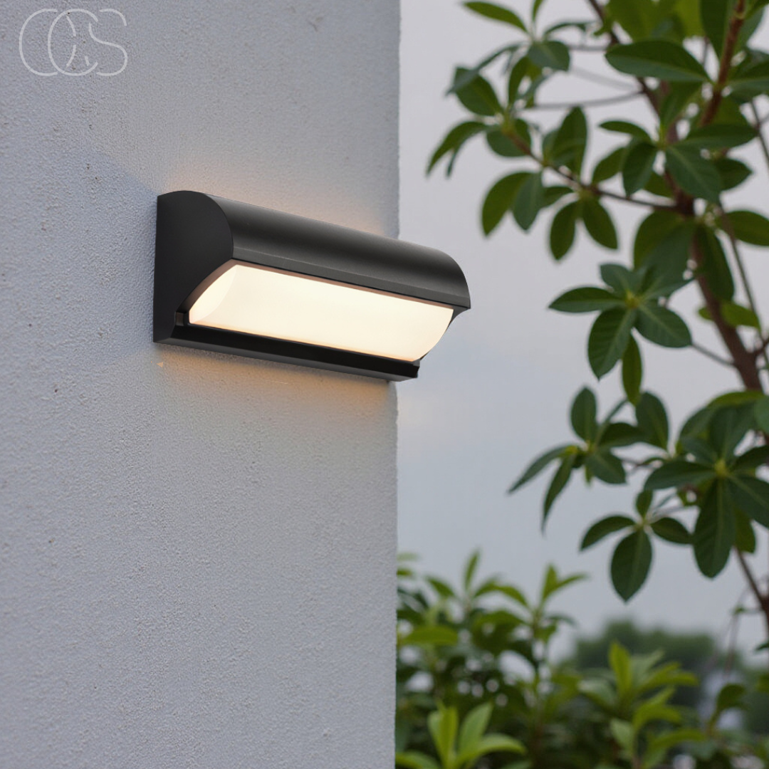 Outdoor LED Wall Light Fixture Black Modern Waterproof Sconce for Patio Garden Entryway 960 Lumens Warm White 3000K IP65 Rated | Thomler