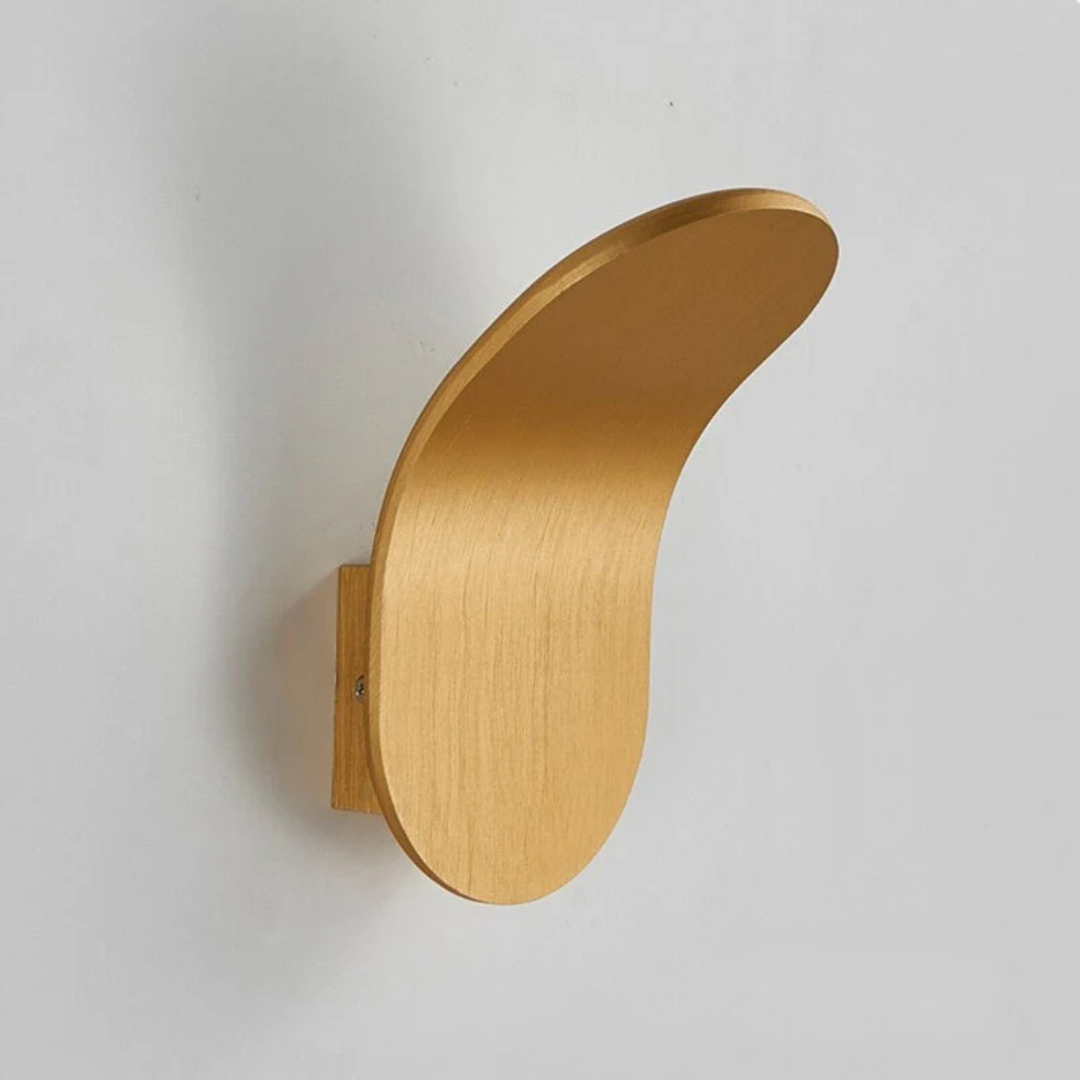 Curved Metal LED Wall Sconce – Iron Finish with Adjustable Light Temperature for Bedroom, Hallway & Living Room | Thomler