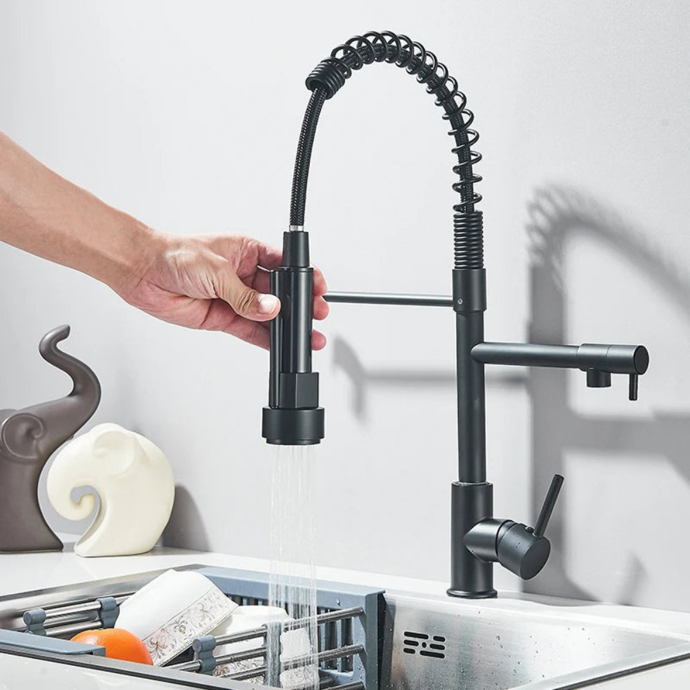 Swivel-Head Pull-Out Spray Sink Faucet – Hot & Cold Mixer Tap for Kitchen Countertop Installation – Chrome, Gold, Black & Brushed Finishes | Thomler