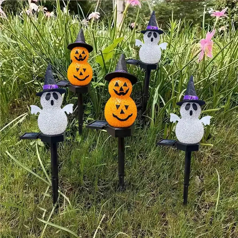 Solar Garden Stake Light with 3D Seasonal Character Design for Yard & Pathway Illumination – Autumn Decor | Thomler