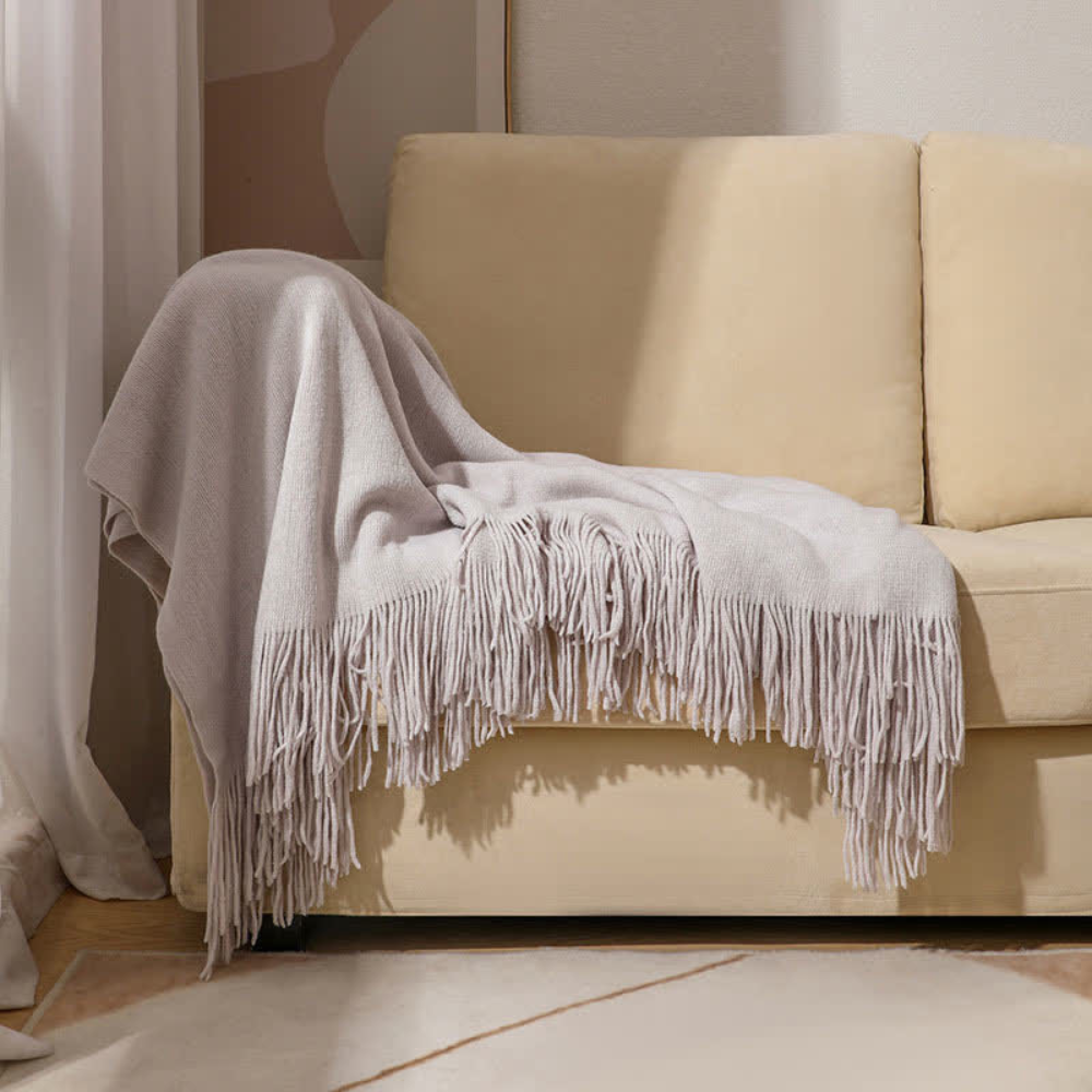 Heavyweight Textured Throw with Fringe Detail – Premium Acrylic Weave for Sofas, Beds & Outdoor Use | Thomler