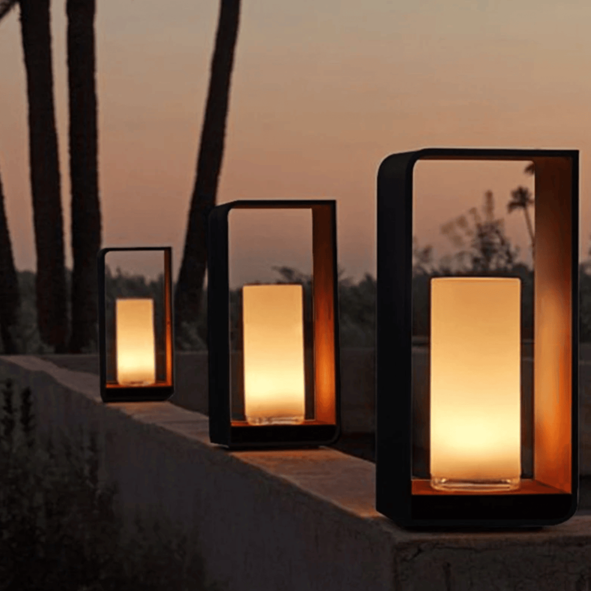 Solar-Powered Aluminum Garden Path Light – Contemporary Rectangular Bollard for Yard & Landscape Lighting | Thomler