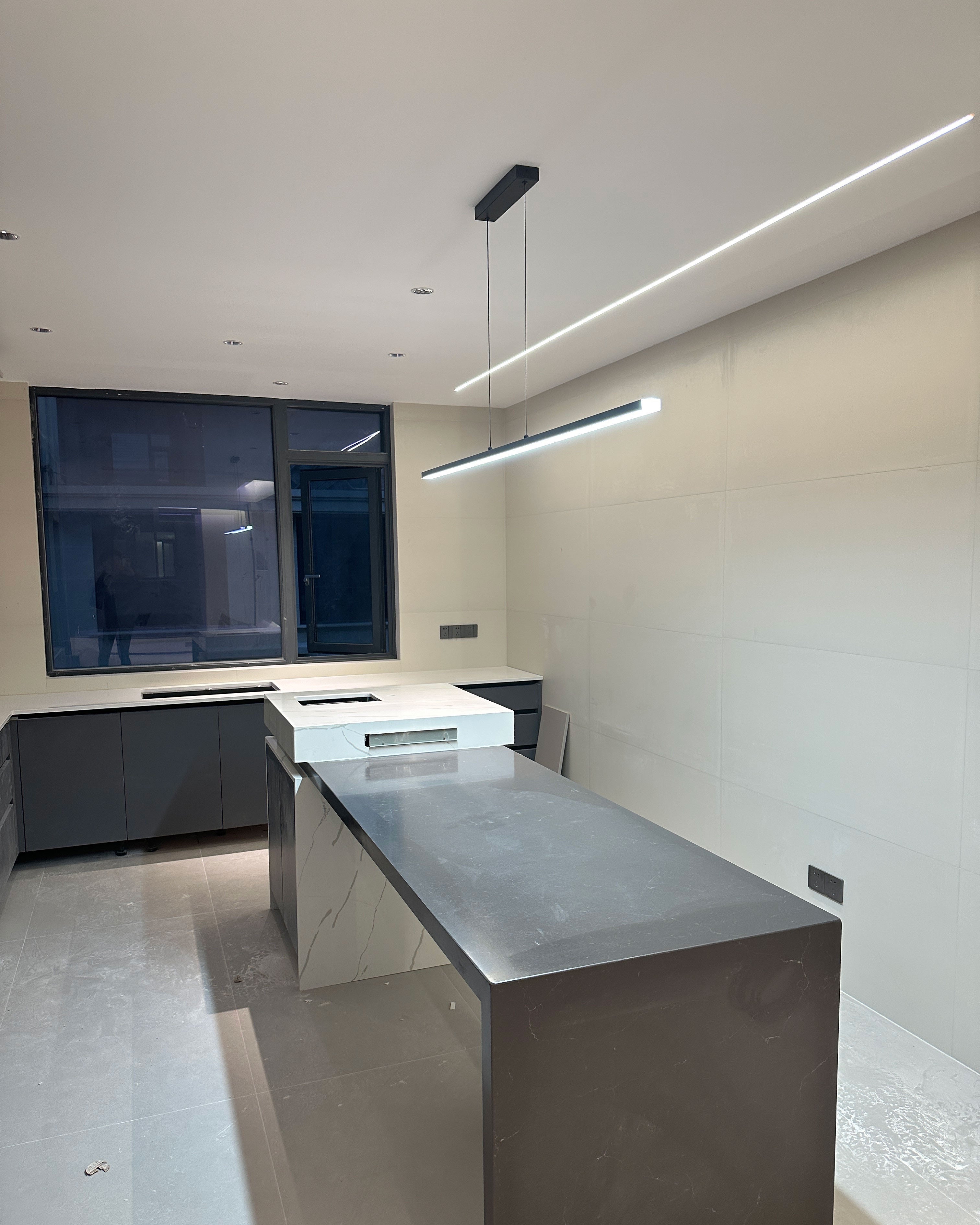 Linear Pendant Light Metal 39 in Adjustable Kitchen Island LED Warm White 3000K-6000K Modern Dining Room Hanging Lamp | Thomler