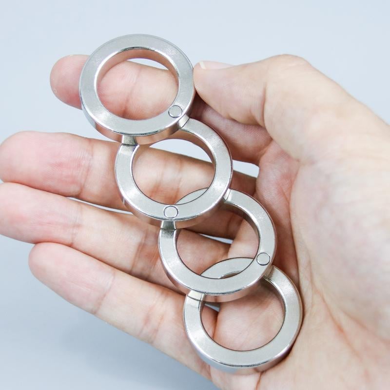 Collapsible Four-Finger Fidget Ring for Anxiety Relief & Focus | Portable Handheld Stress Tool for Adults Students | Silent Tactile | Thomler