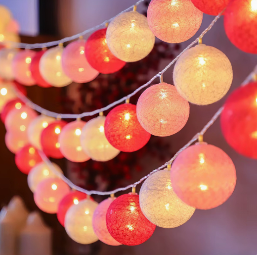 Navando | Decoratieve Lichtslinger Met Zachte Bolletjes