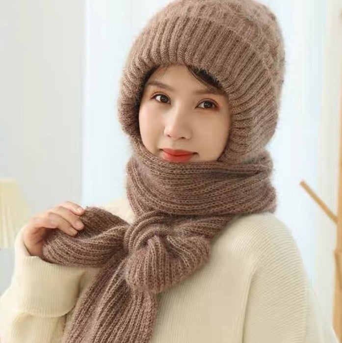 Thermal Hooded Scarf with Built-In Face Mask and Ear Coverage for Winter Outdoor Activities | Thomler