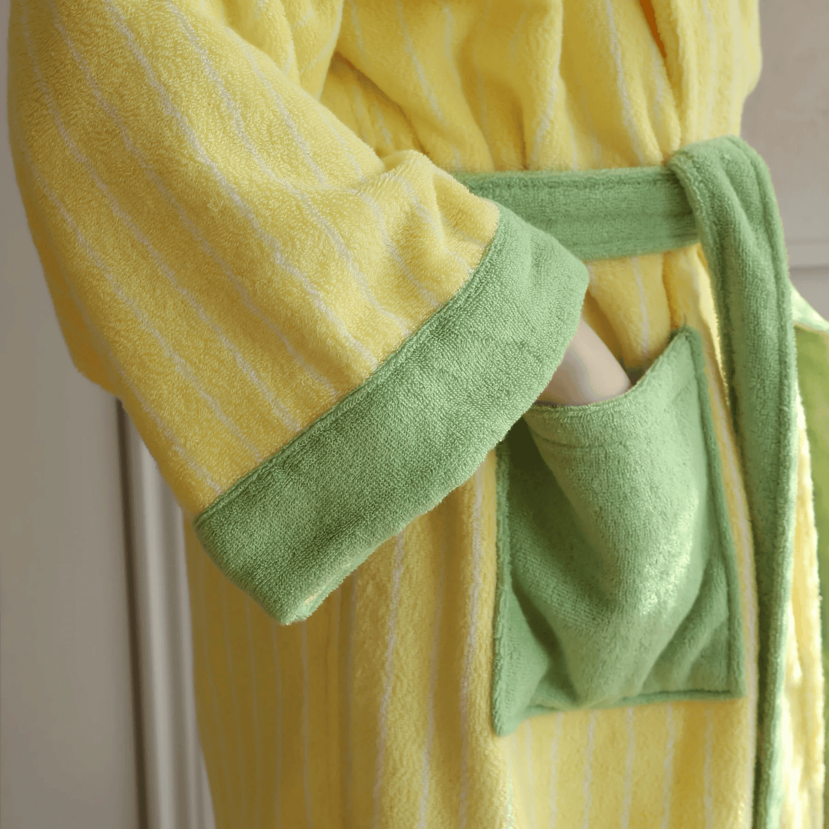 Organic Cotton Striped Terry Robe for Women – Soft Jacquard Loungewear Bathrobe with Coordinated Two-Tone Colors for Everyday Comfort | Thomler