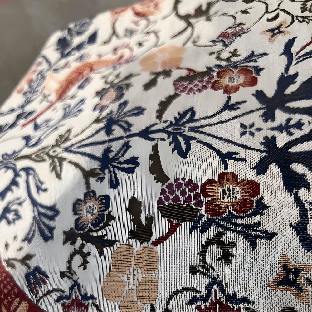 Woven Jacquard Table Runner with Tassels - Floral Bird Pattern for Dining & Coffee Tables - Vintage Countryside Design - Tassel Trim | Thomler