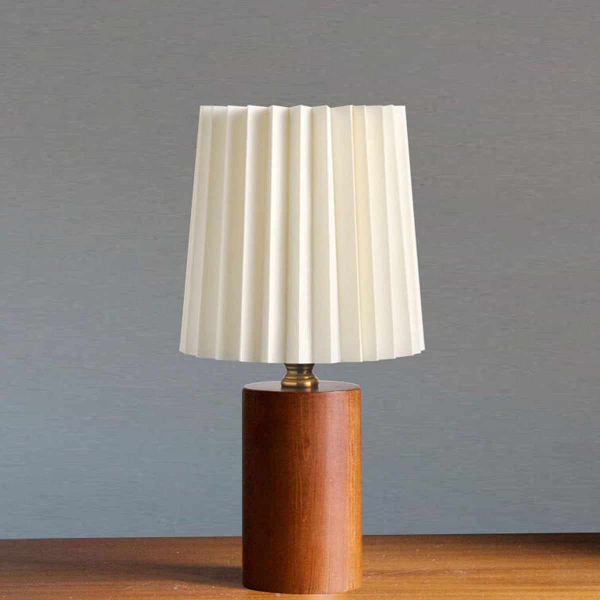 Pleated Fabric Accent Lamp with Cylindrical Wooden Base – Bedside Reading Light for Bedroom & Living Room | Thomler