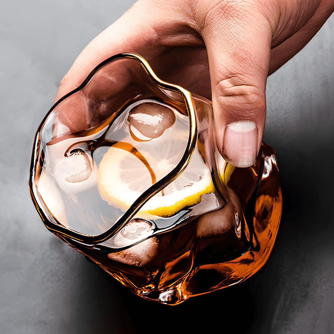 Japanese Textured Whiskey Tumbler with Gold Accents – Crystal Glass for Spirits | Thomler