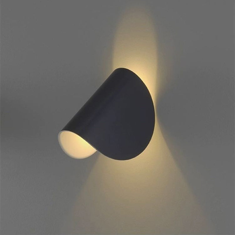 360° Swivel LED Balloon Bear Wall Light for Bedrooms and Living Rooms | Modern Metal Sconce with Rotating Adjustable Head | Thomler