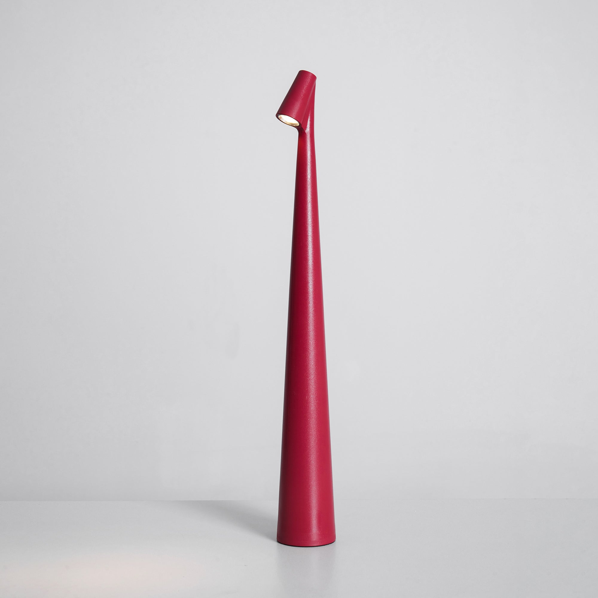 Table Lamp Metal 17.7 in LED Rechargeable White Black Red Orange Desk Lighting | Thomler