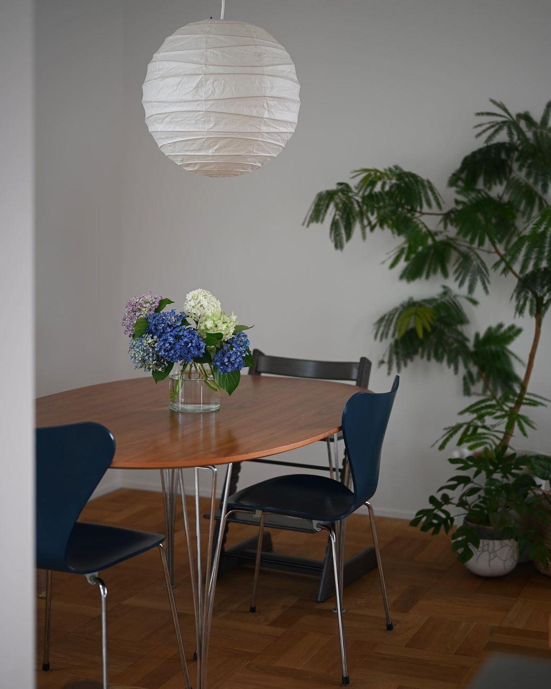 Pendant Light Japanese Washi Paper 17.7 in White Dining Room Living Room Hanging Ceiling Lamp Modern Minimalist Design | Thomler
