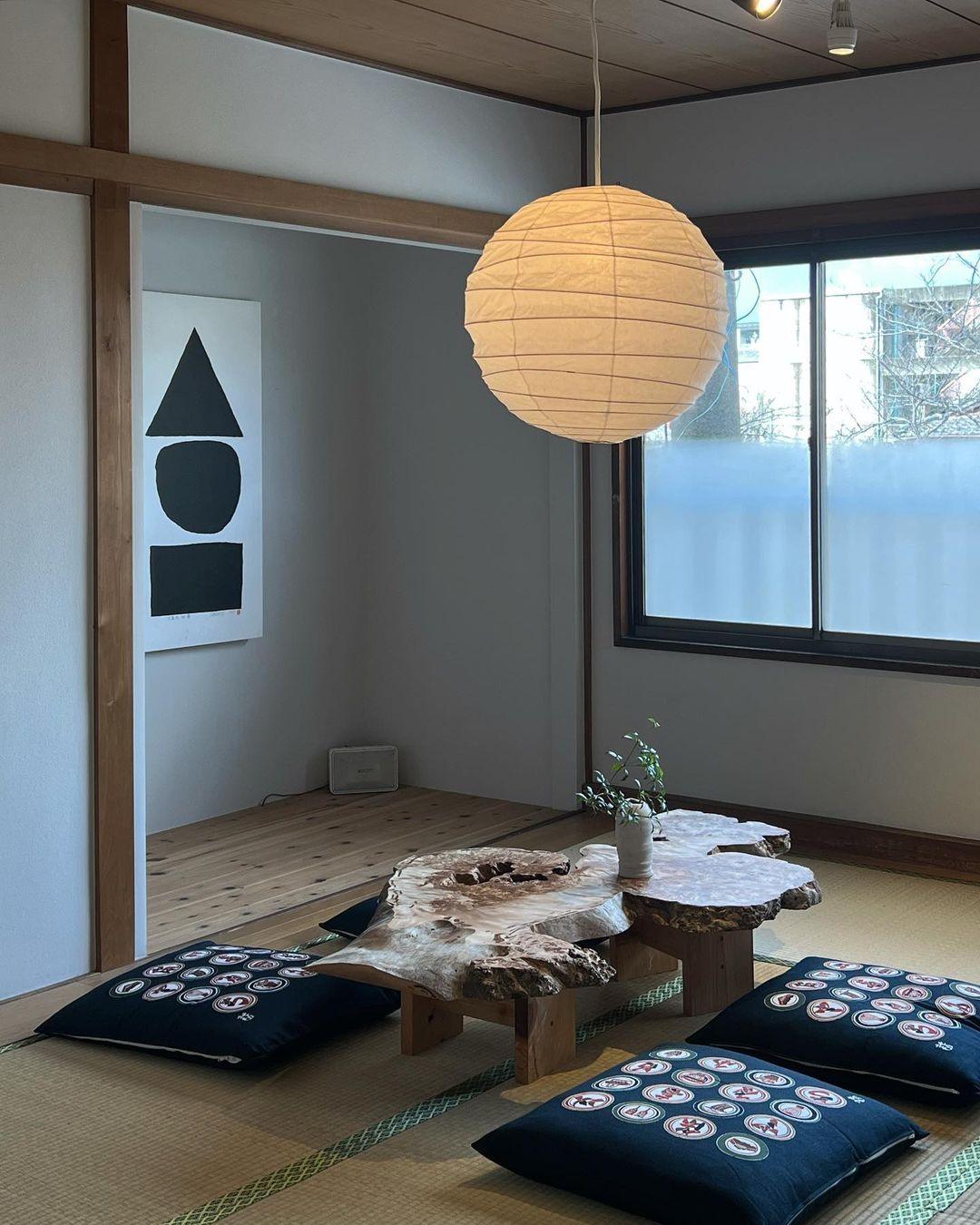 Pendant Light Japanese Washi Paper 17.7 in White Dining Room Living Room Hanging Ceiling Lamp Modern Minimalist Design | Thomler