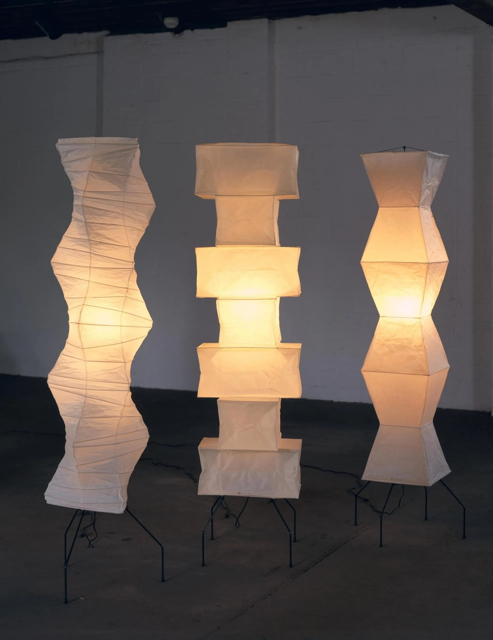 Akari Floor Lamp 47 in Mulberry Paper White Indoor Ambient Lighting Decorative Sculpture | Thomler