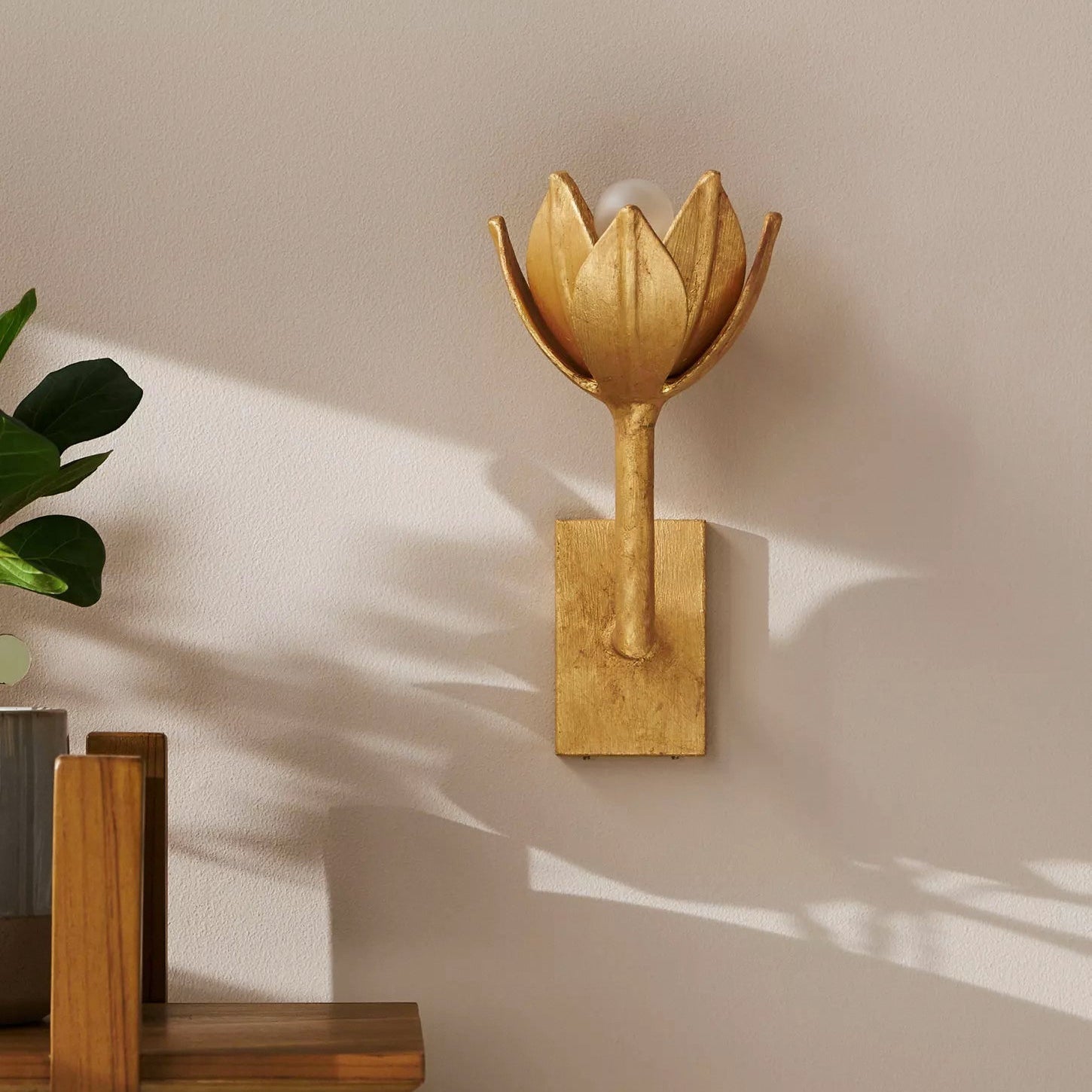 Wall Lamp Metal Flower 11 in Indoor Bedroom Dining Decorative Sconce Floral Sculptural Accent Lighting Fixture | Thomler