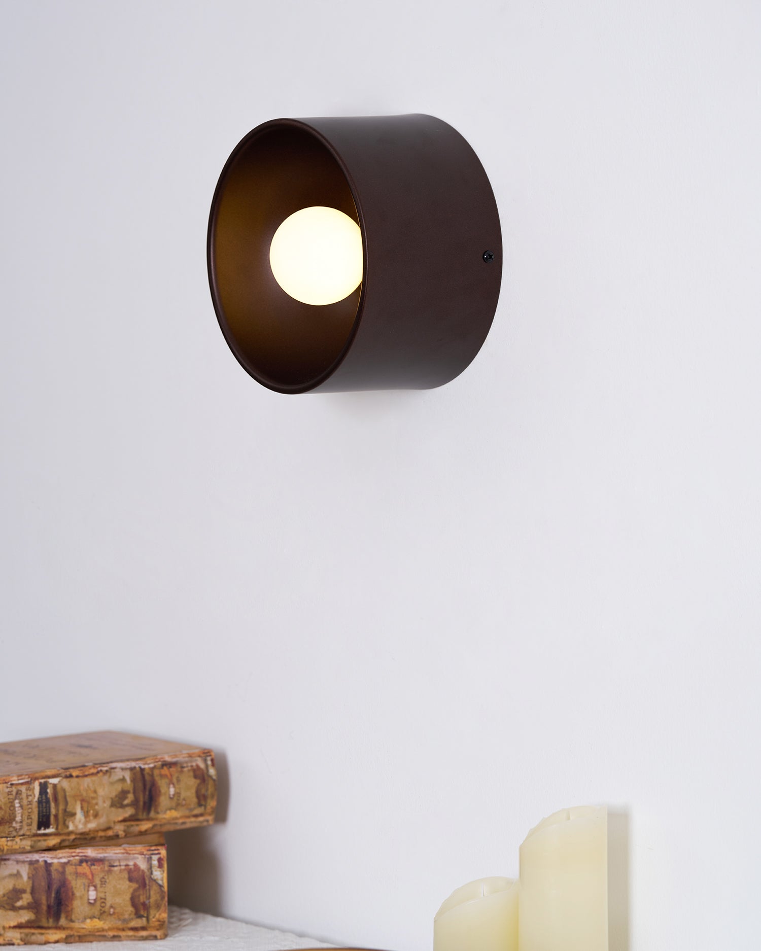 Wall Lamp Aluminum 7.1 in White Bedroom Hallway Reading Light Minimalist Compact Design | Thomler