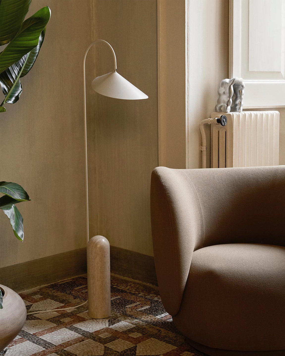 Floor Lamp Metal 53.5 in Black Marble Base Indoor LED Reading Light Living Room Bedroom Accent | Thomler