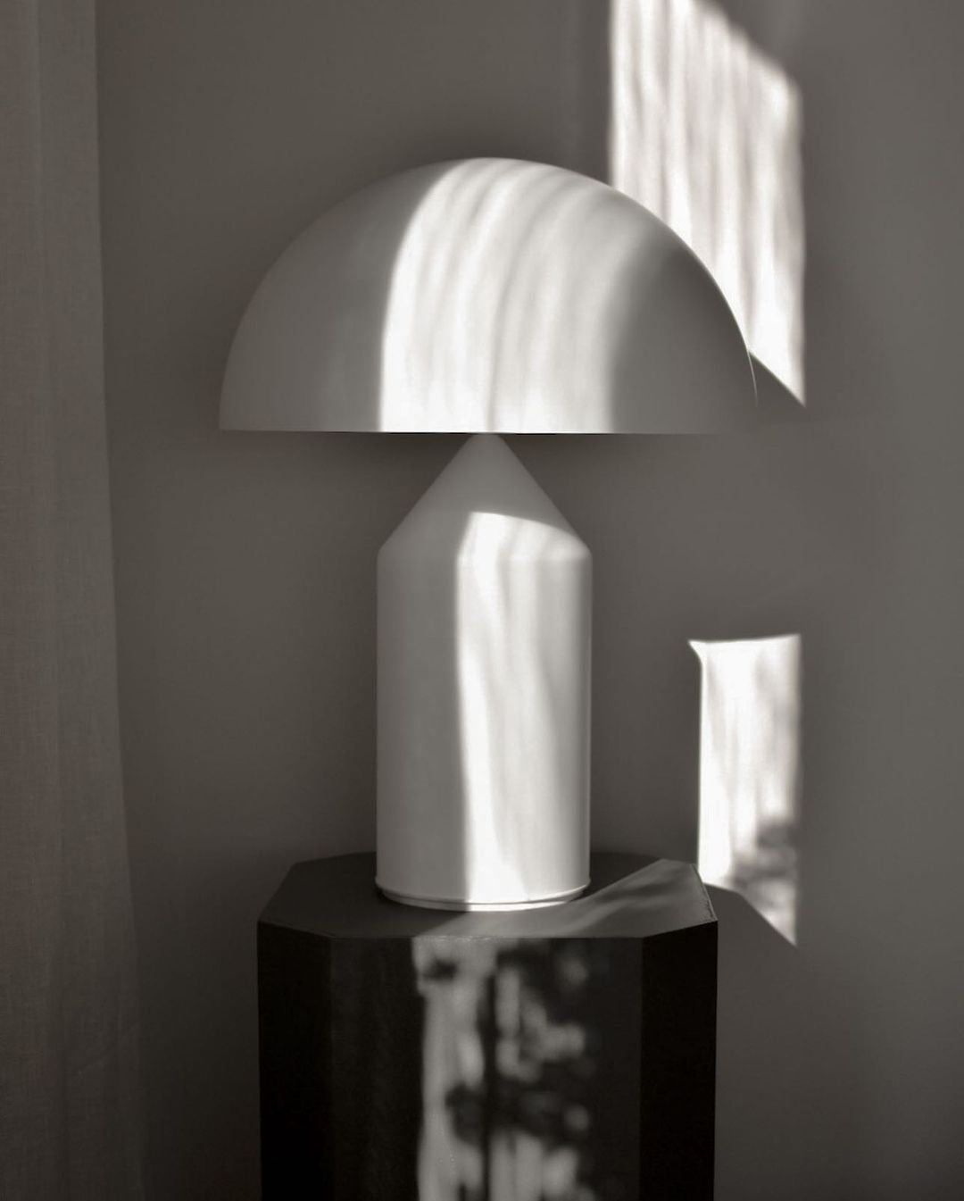 Geometric Table Lamp 13.8 in Metal Modern Bedroom Living Room Ambient Light Sculptural Design | Thomler