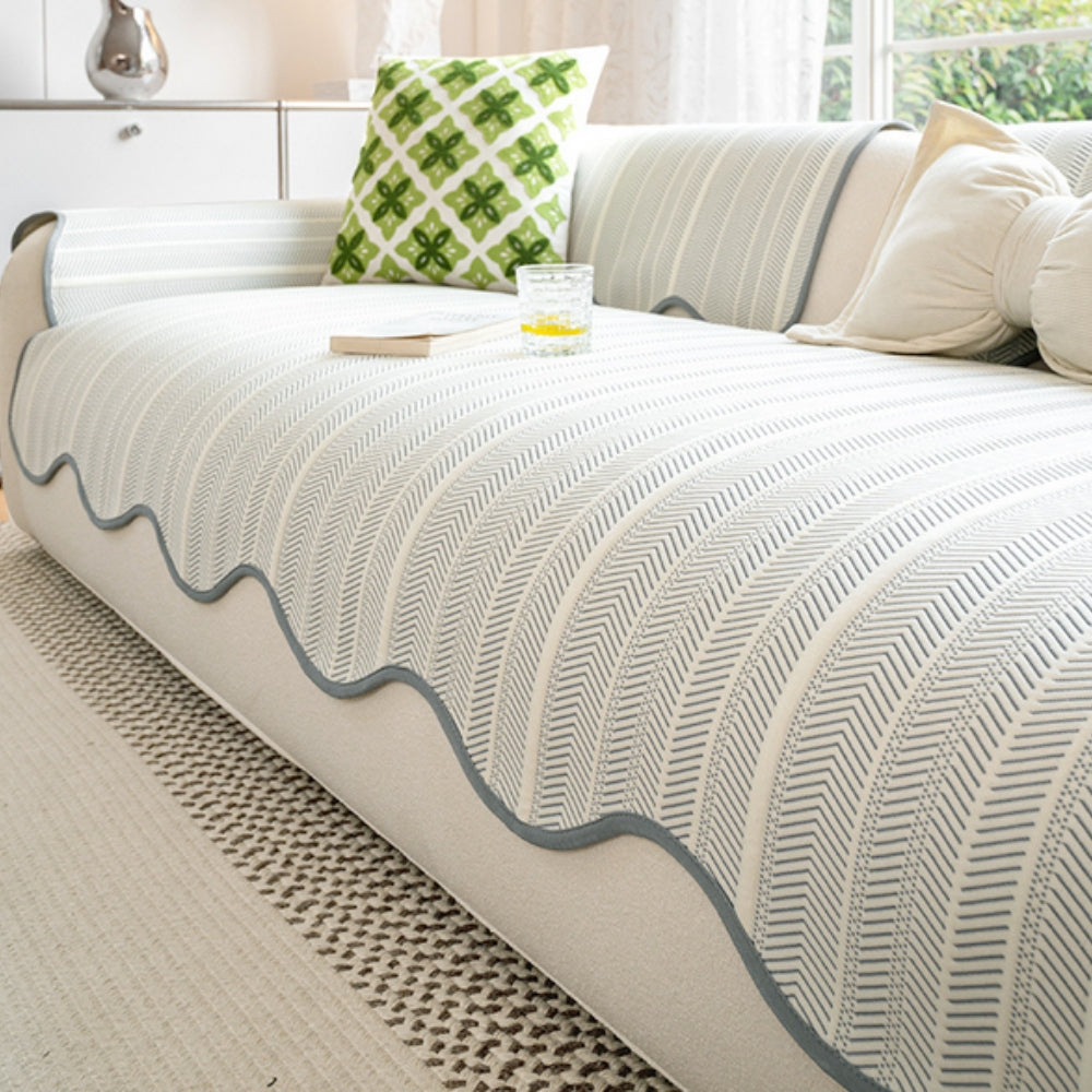 Textured Throw Blanket with Scalloped Edges – Soft Microfiber Furniture Protector for Sofa, Bed & Chair – Breathable All-Season | Thomler