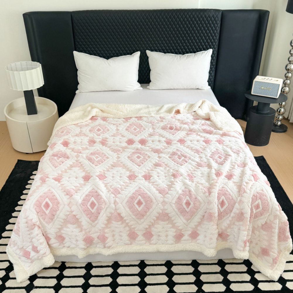 Diamond Pattern Two-Layer Microfiber Blanket for Bed Couch & Chair All Season Warmth Retro Style Soft Breathable Machine Washable | Thomler