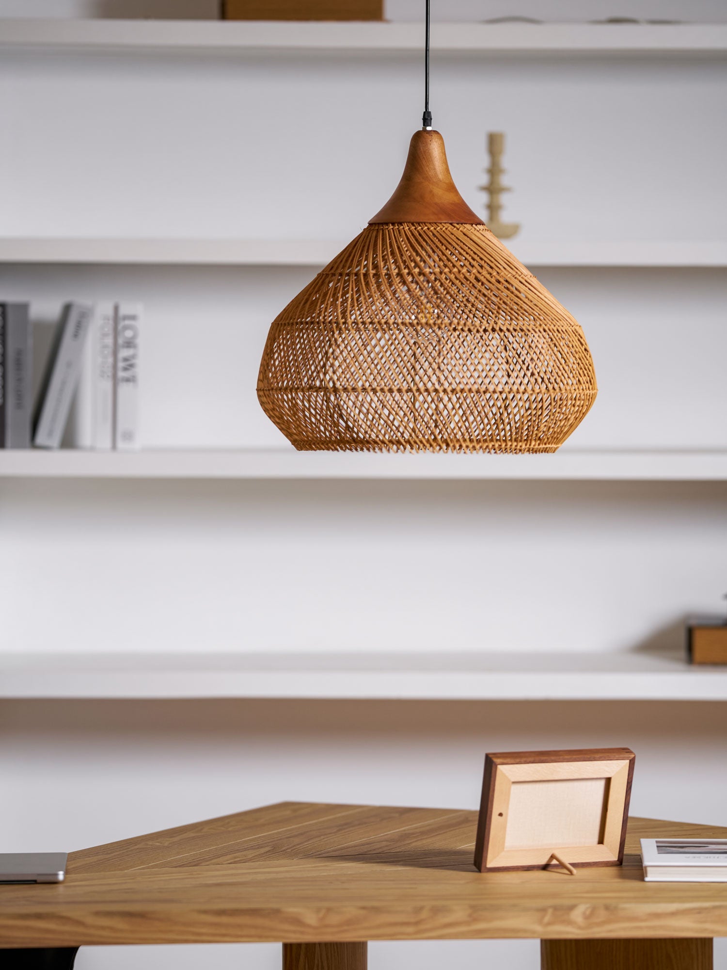 Pendant Light Rattan Braided 23.6 in Adjustable Dining Room Kitchen Island Hanging Ceiling Lamp Natural Woven Lighting Fixture | Thomler