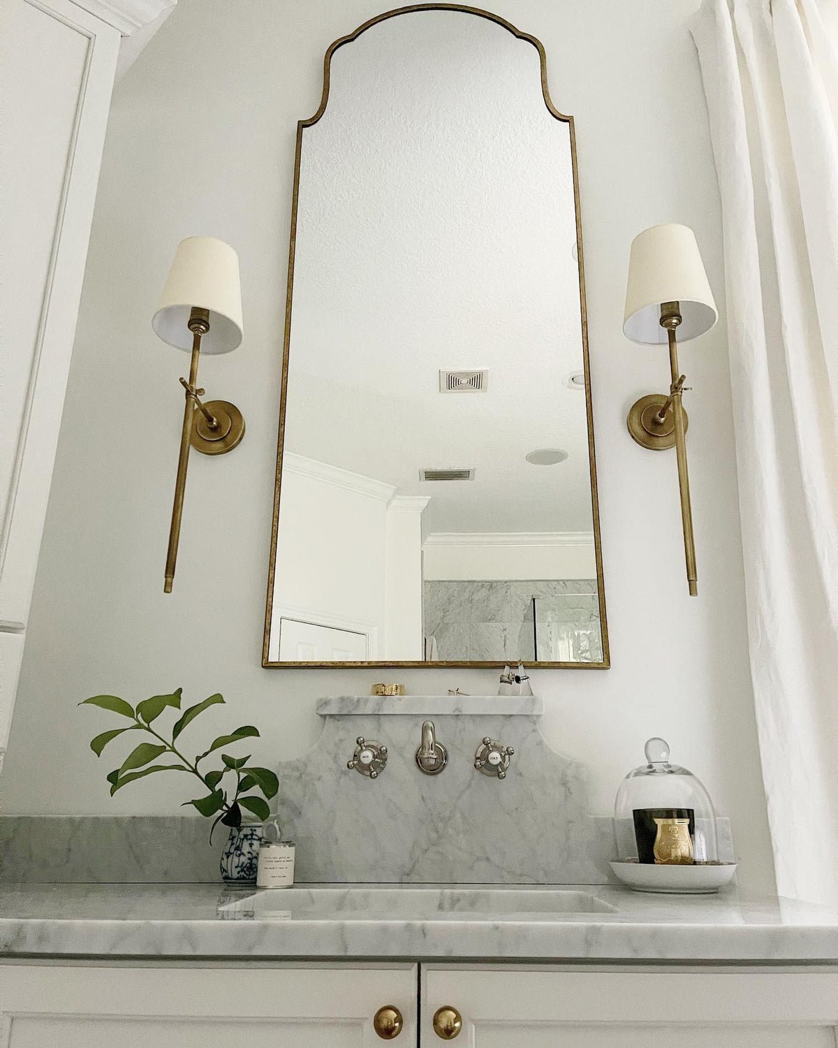 Modern Brass Fabric Shade Wall Light – Single or Double Sconce for Living Room, Hallway, Bedroom – Hardwire Indoor Lighting Fixture | Thomler