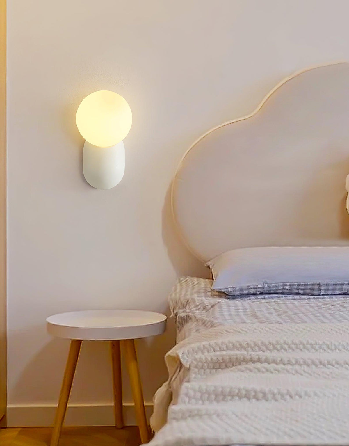 Orb Brass Wall Light with Resin Globe Shade – Modern Minimalist Sconce for Bedroom, Bath & Hallway | Thomler