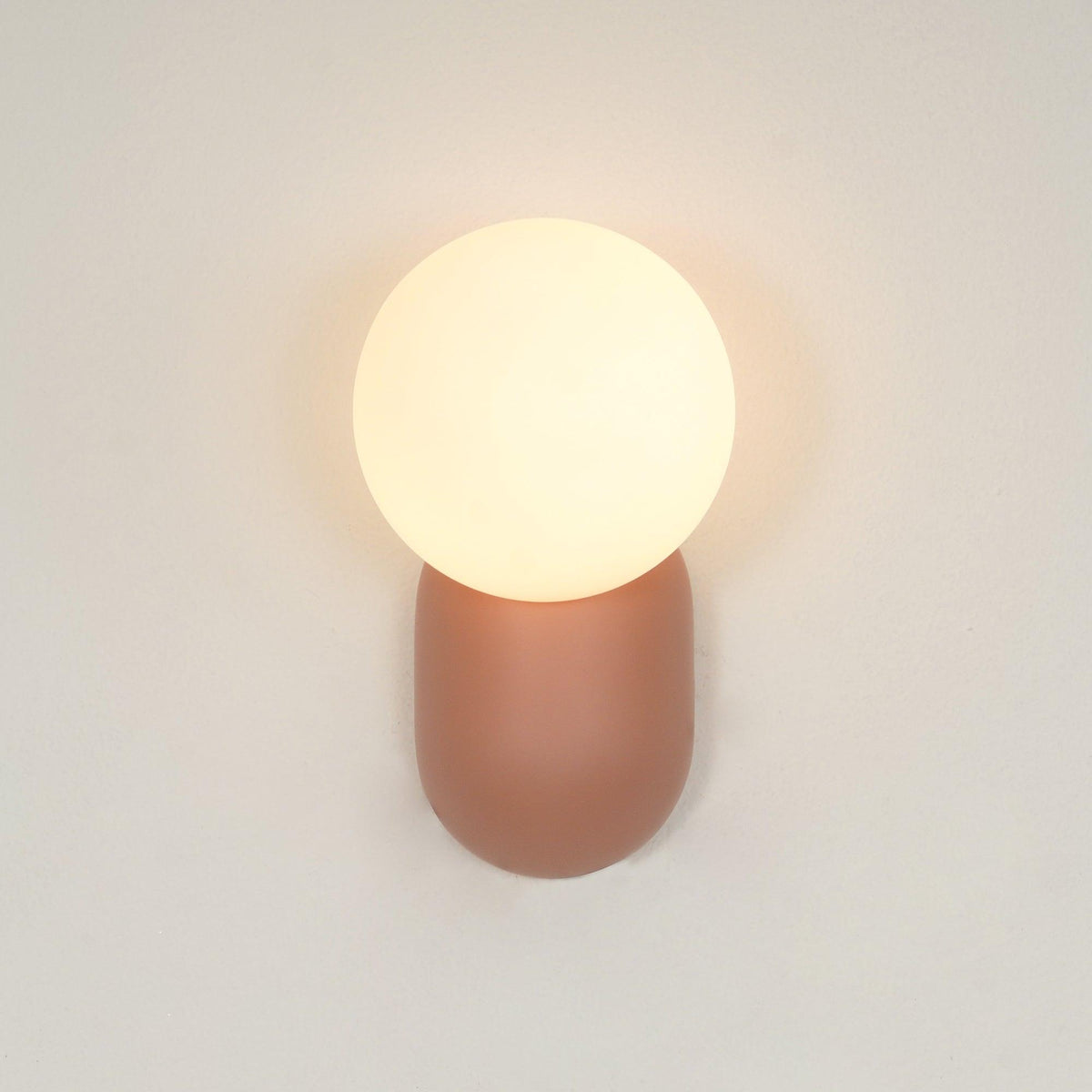 Orb Brass Wall Light with Resin Globe Shade – Modern Minimalist Sconce for Bedroom, Bath & Hallway | Thomler