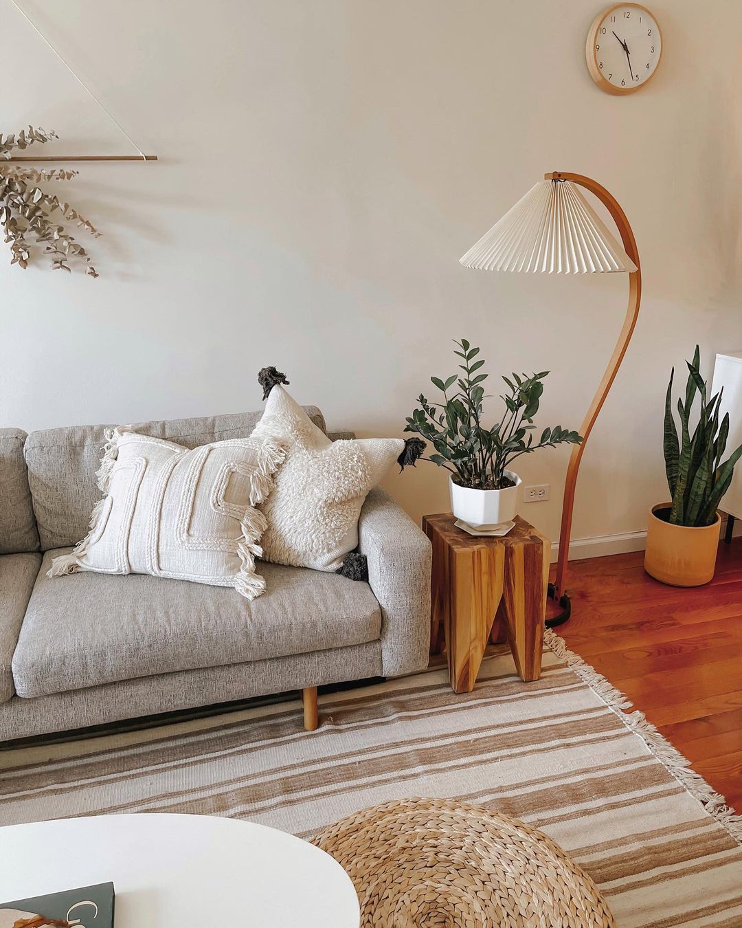Floor Lamp Beech Wood Arc 150.0 cm Natural Living Room Reading Light Linen Shade Scandinavian Retro Lighting | Thomler