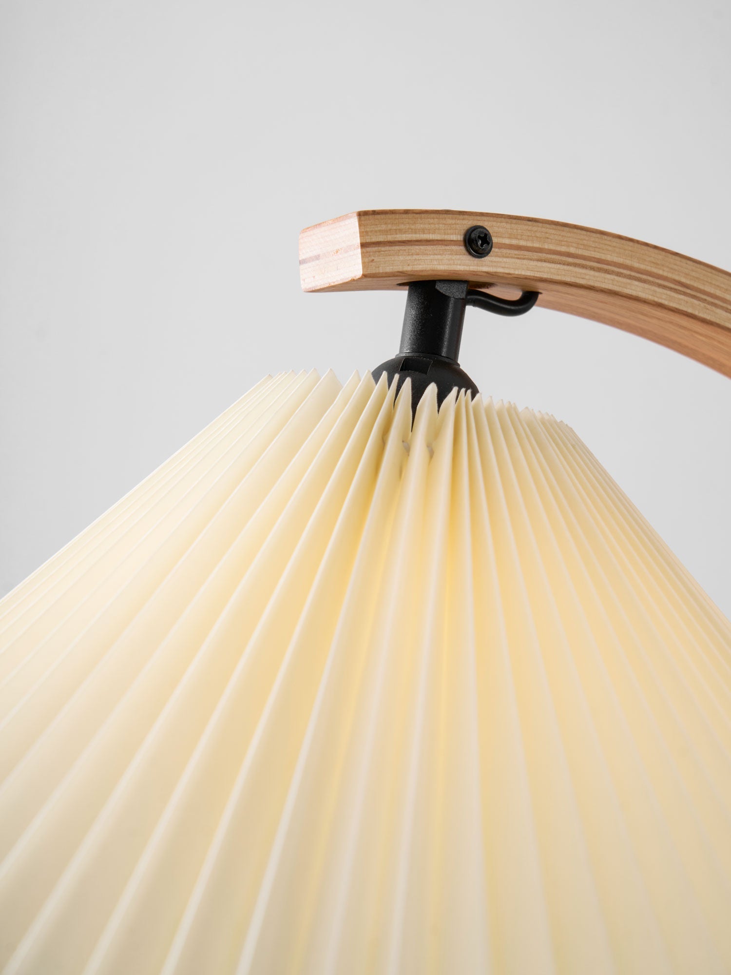 Floor Lamp Beech Wood Arc 150.0 cm Natural Living Room Reading Light Linen Shade Scandinavian Retro Lighting | Thomler