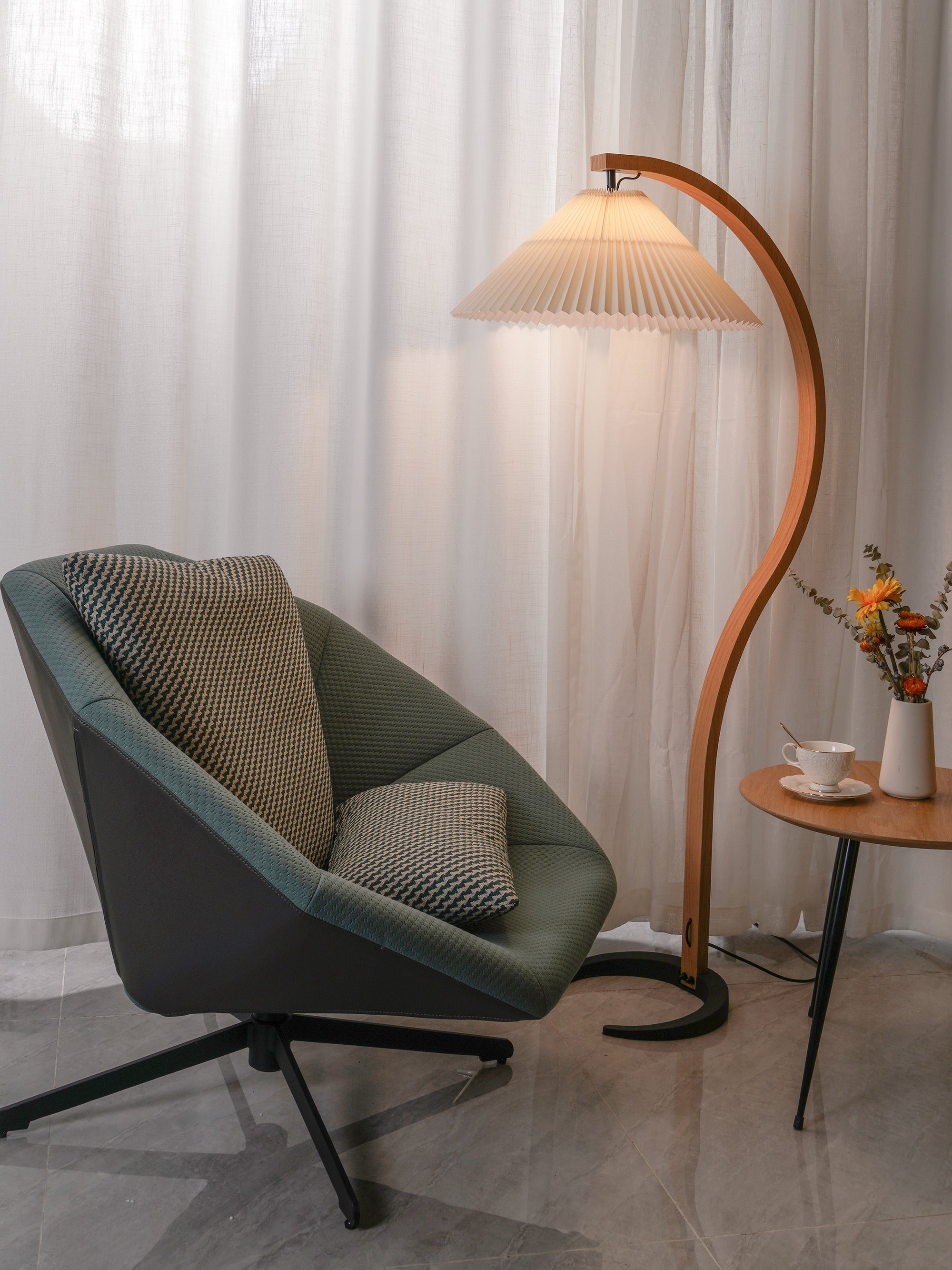 Floor Lamp Beech Wood Arc 150.0 cm Natural Living Room Reading Light Linen Shade Scandinavian Retro Lighting | Thomler