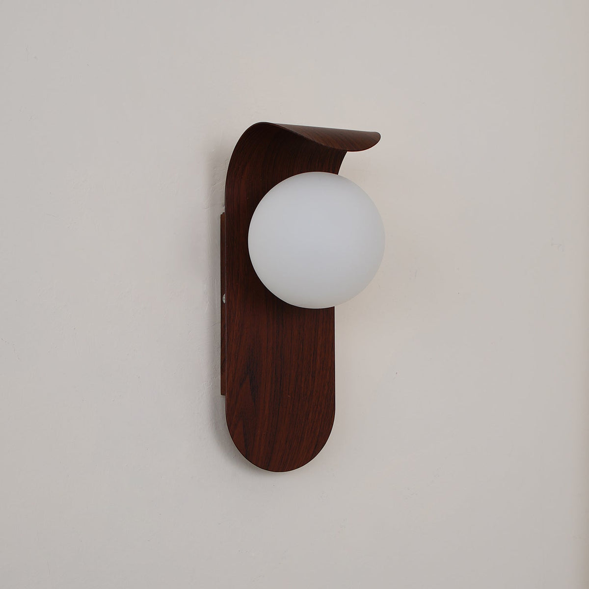 Contemporary Wood-Finish Wall Sconce with Glass or Acrylic Globe Shade for Living Room & Bedroom | Thomler
