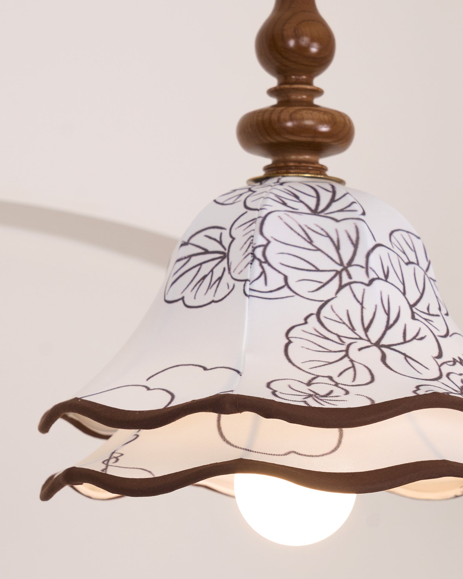 Pendant Light Wood Cloth Metal 9.8 in White Gold Wavy Floral Shade Dining Kitchen Vintage | Thomler