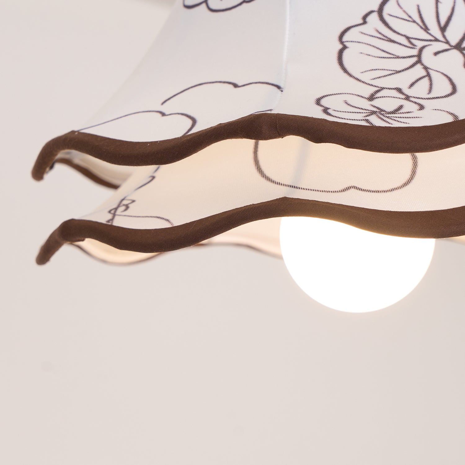 Pendant Light Wood Cloth Metal 9.8 in White Gold Wavy Floral Shade Dining Kitchen Vintage | Thomler
