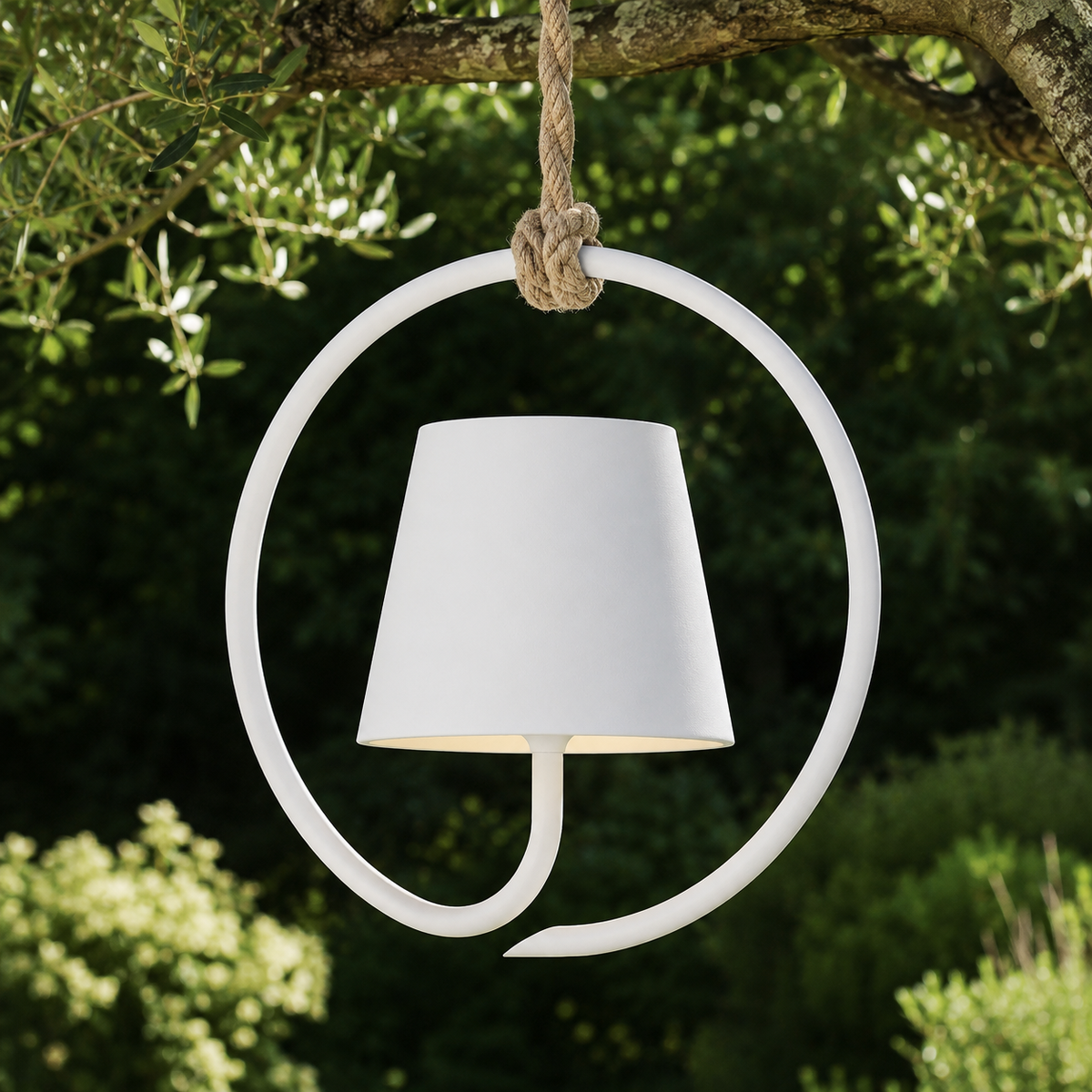 Rechargeable Outdoor Hanging Lantern with Jute Cord – Waterproof LED Pendant Light for Patio, Garden & Pergola | Thomler