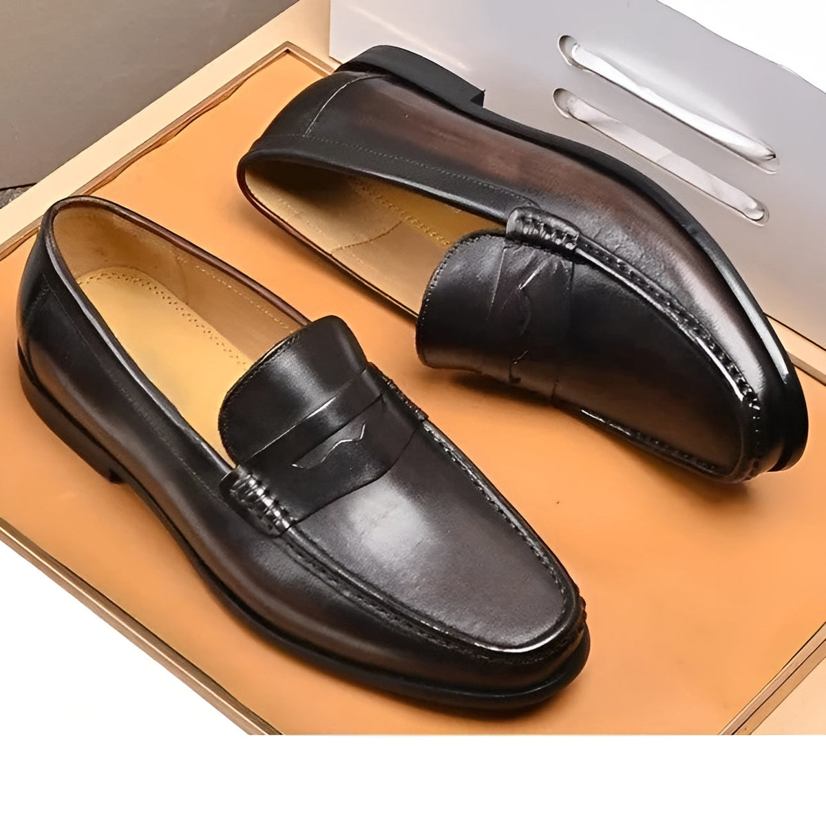Leather Penny Loafer Shoes for Men – Professional Dress Shoes with Moc Toe & Easy Slip-On Style for Work, Office & Formal Events | Thomler