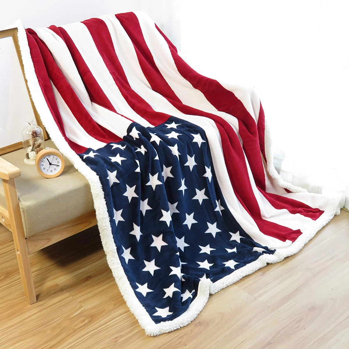 Stars and Stripes Throw Blanket with Sherpa Fleece Reverse – Microfiber Velvet Polyester for Couch, Bed & Camping | Thomler