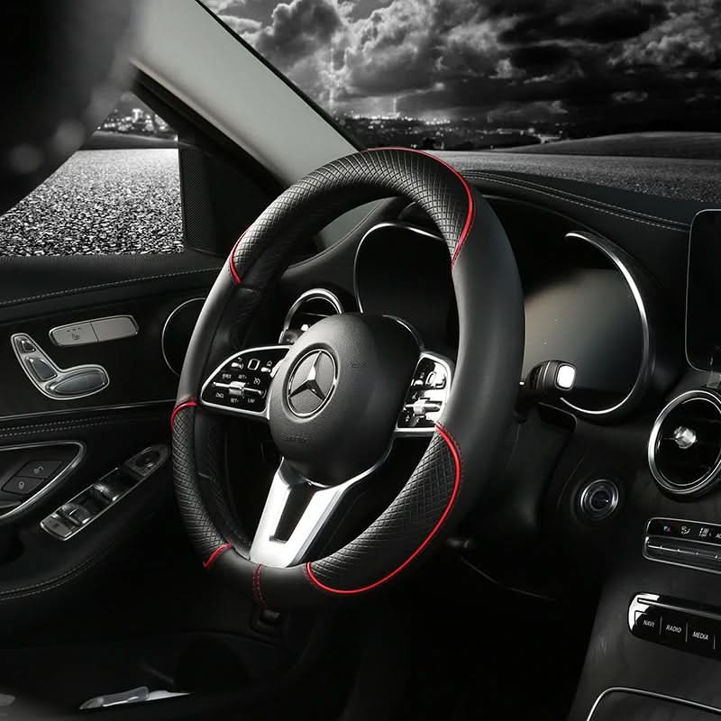 Diamond-Textured Steering Wheel Cover – Universal Fit Faux Leather Car Interior Upgrade with Anti-Slip Grip for Driving Comfort | Thomler