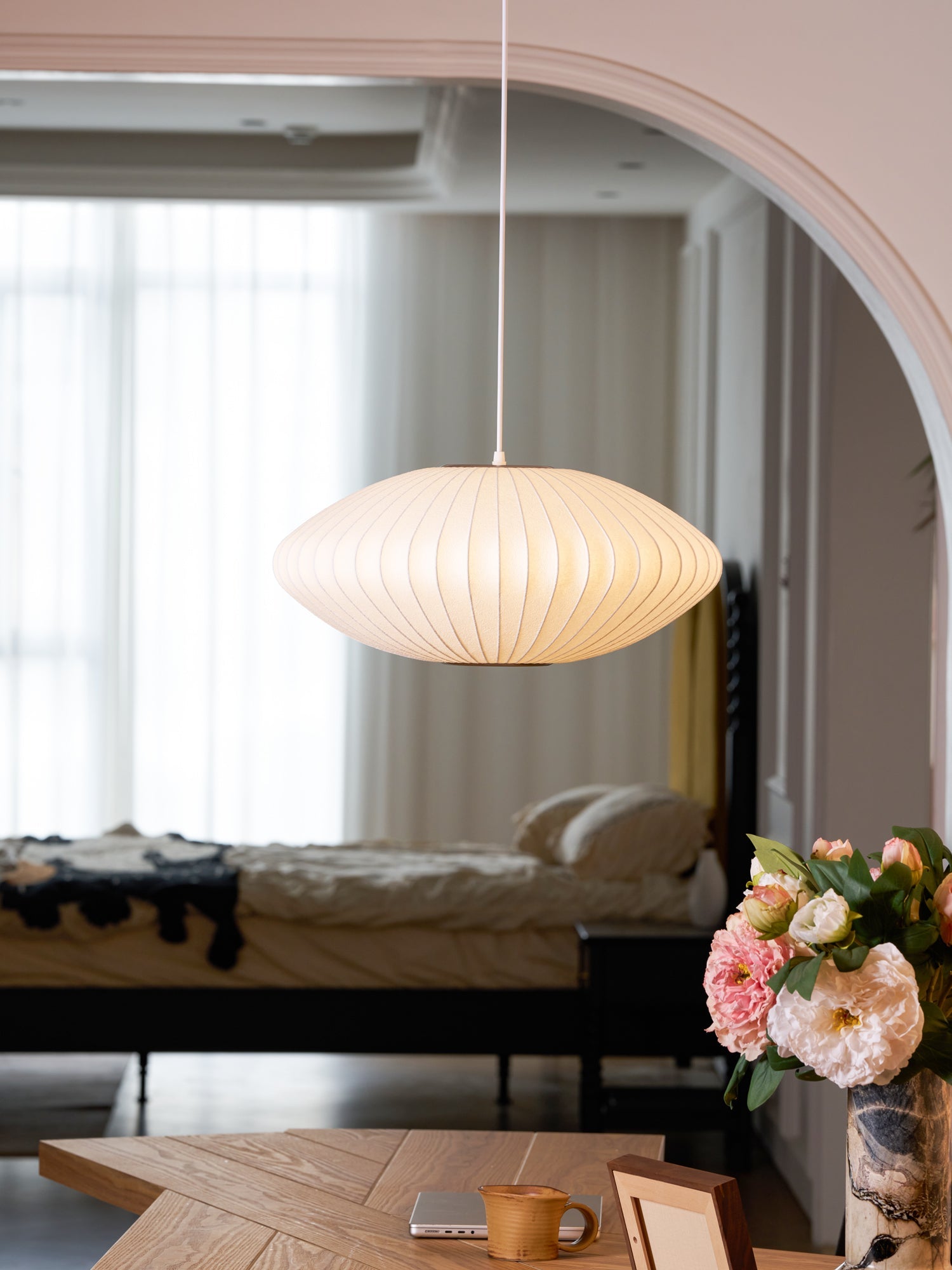Bubble Silk Pendant Light 19.7 in White Ceiling Dining Room Modern Hanging Lamp | Thomler