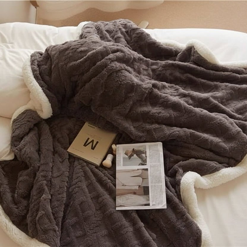 Throw Blanket Lambswool Microfiber Flannel 70 in x 90 in Reversible Winter Bedspread Cozy Living Room Bedroom Decor | Thomler