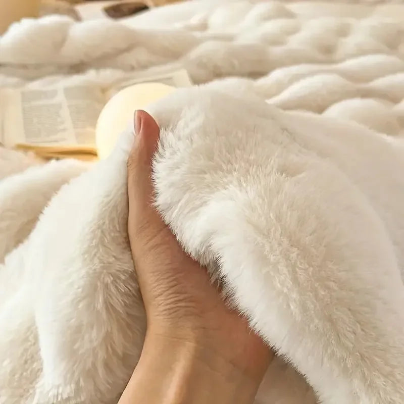 Plush Double-Sided Fleece Throw Blanket – Soft Polyester Layer for Couch, Sofa & Bedroom Use – Machine Washable in Multiple Sizes | Thomler