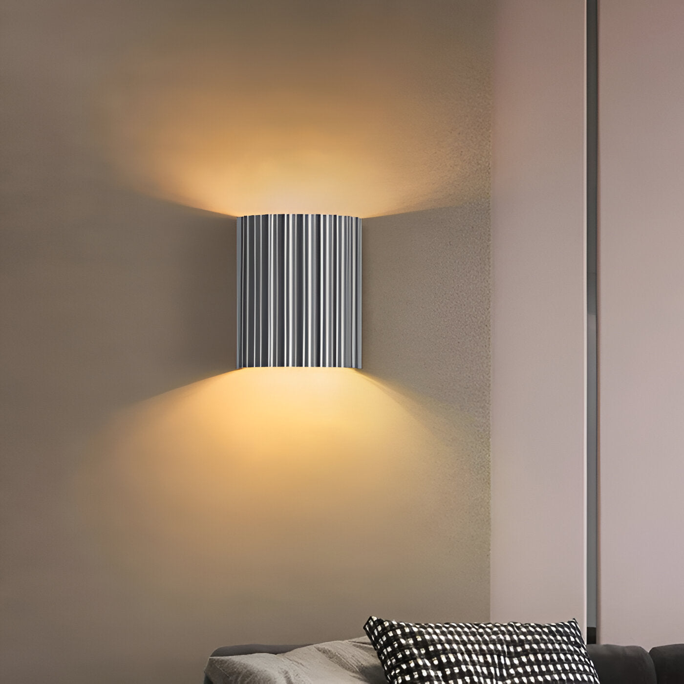 Wall Lamp Resin 16.0 cm Green Wavy Bedroom Hallway Ambient Lighting Nordic Sculptural Accent Light | Thomler
