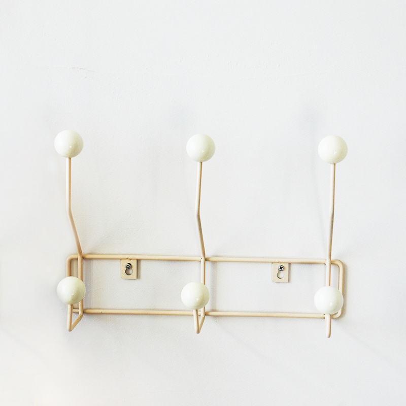 Wall Coat Rack Metal 37.0 cm Cream White Hallway Bedroom Storage Hooks Retro Mid Century Entryway Organiser | Thomler