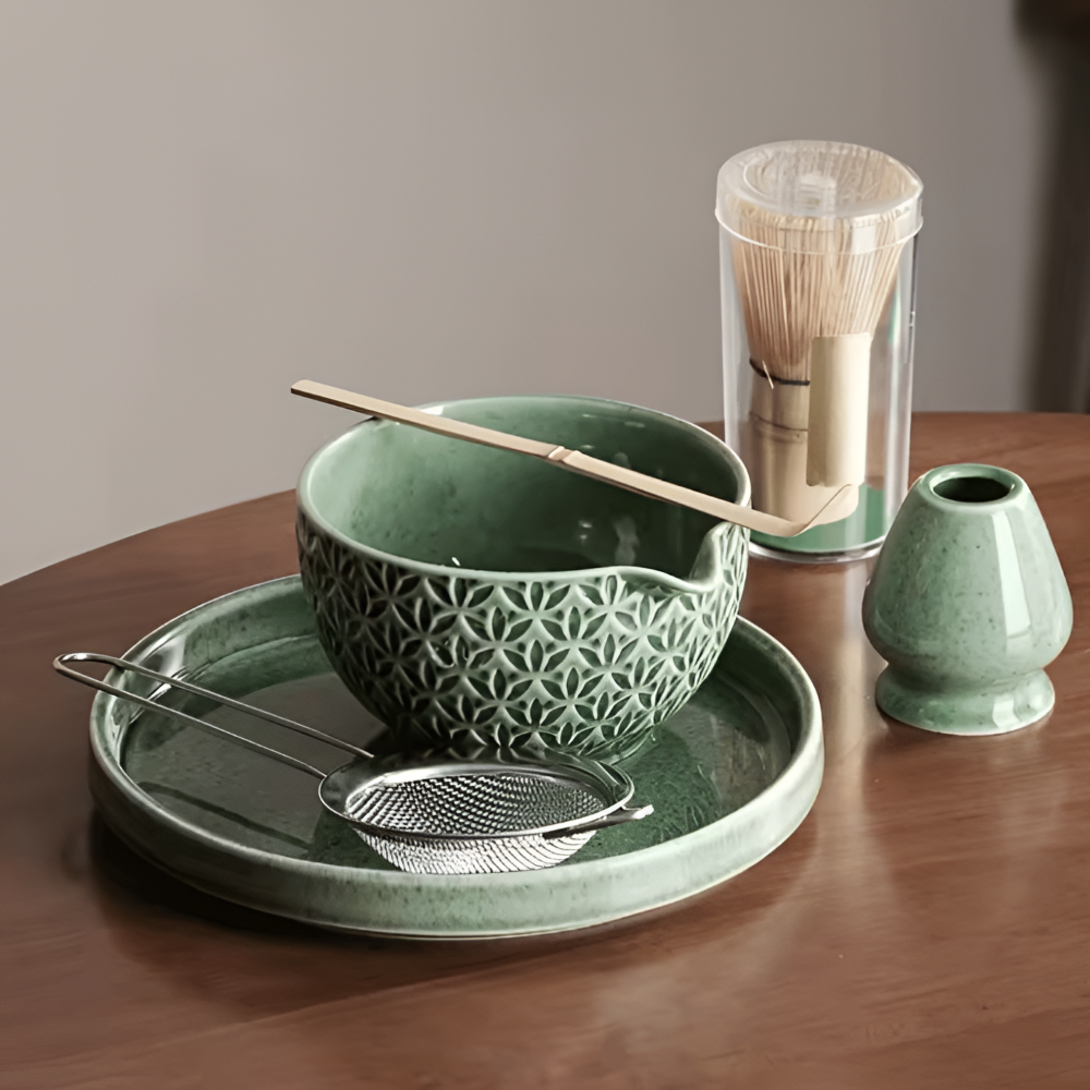 Ceramic Matcha Tea Bowl Set with Bamboo Whisk & Spoon – 5 or 6 Pieces | Thomler