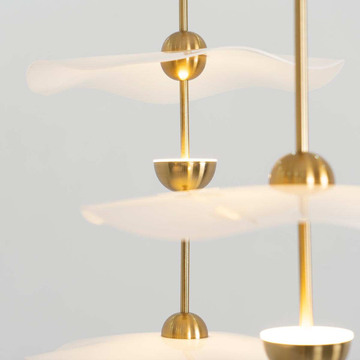 Ceiling Light Metal Acrylic 23.6 in x 27.5 in Gold Indoor Dining Room Living Room Modern Pendant Lamp | Thomler