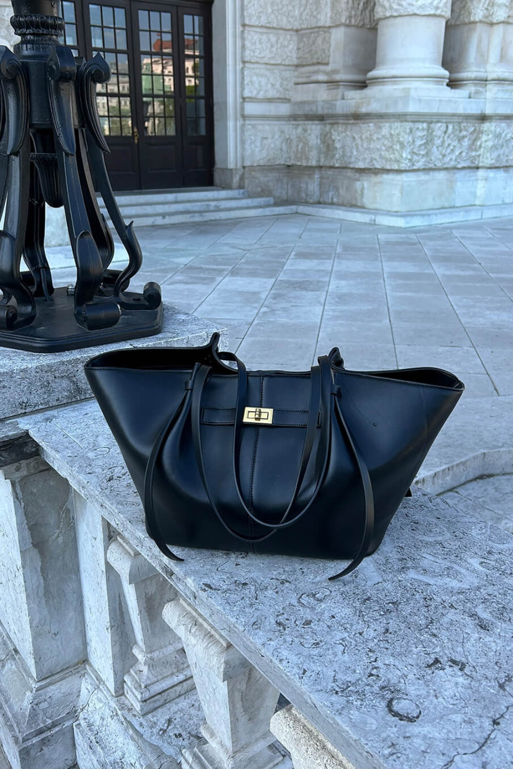 Structured Leather Carryall with Hardware Accent & Interior Organizer Pocket for Daily Commute | Thomler