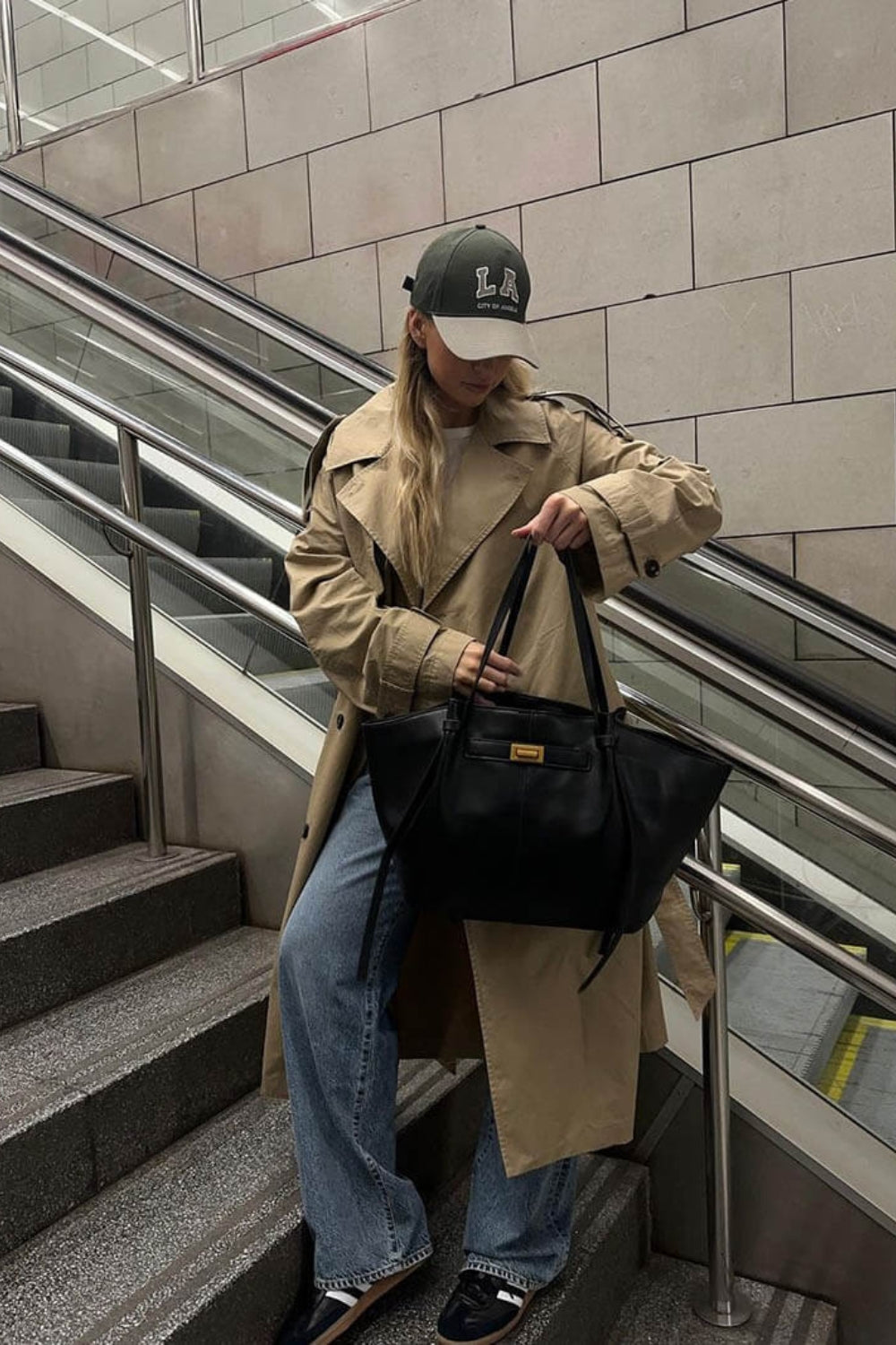 Structured Leather Carryall with Hardware Accent & Interior Organizer Pocket for Daily Commute | Thomler